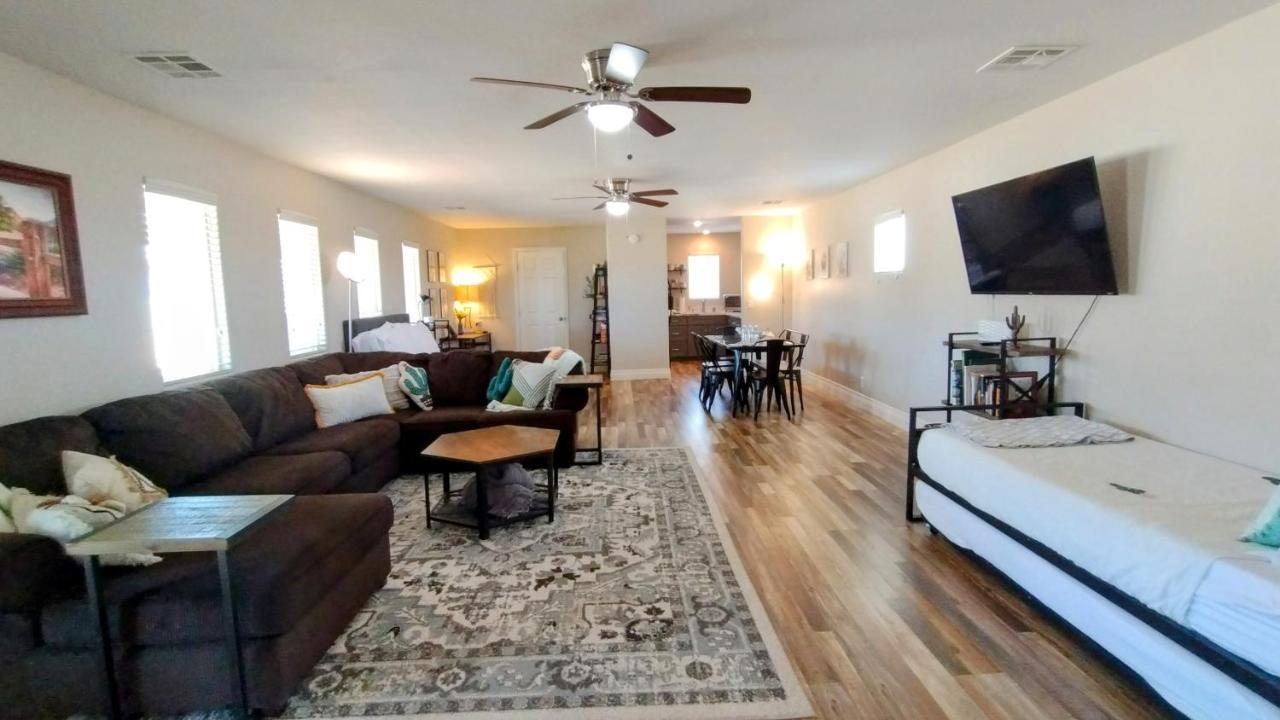 Falcon Cottage Pahrump Exterior photo